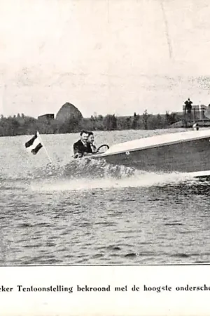 Haarlem Sneek Haarlemsche Yachtwerf Noorder Buitenspaarne Deze boot werd op de Sneeker Tentoonstelling bekroond met twee Gouden Medailles Reclame Scheepvaart Schepen HC6228 Bezpieczna płatność