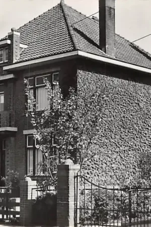 Benthuizen Hervormde Pastorie 1960 HC6089 Darmowa dostawa