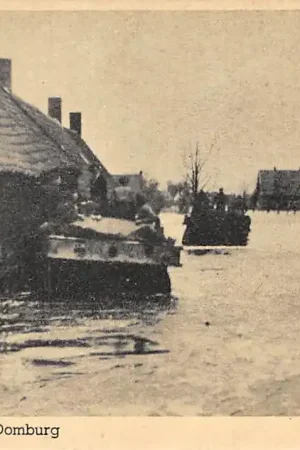 Oferta Domburg Dukws op weg naar Domburg Walcheren Overstroming Zeeland Militair HC5828