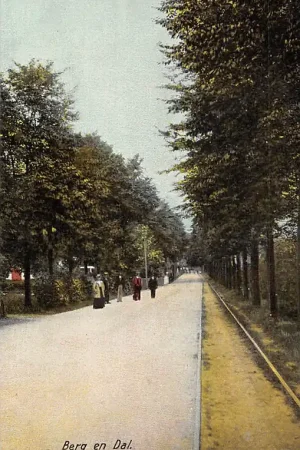 Berg en Dal Tram spoor Nijmegen HC5572 Popularny