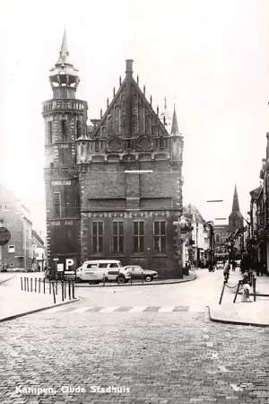 Kampen Oude Stadhuis Auto 1972 HC5515 Zamów teraz