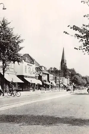 Zamów teraz Nijverdal Grotestraat Auto 1957 HC5489