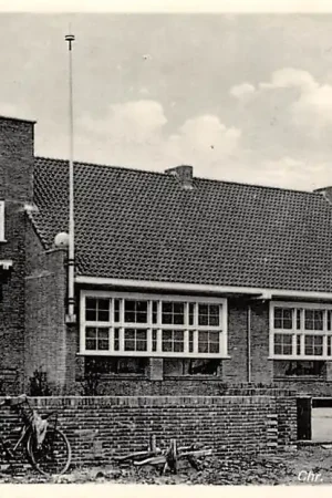 Den Oever Wieringen Chr. School HC5424 Premium