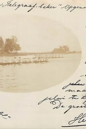 Tani Amsterdam Fotokaart 1902 Roeiwedstrijd om de Telegraafbeker De Hoop tegen De Amstel HC5079