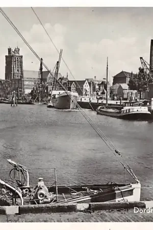 Nowość Dordrecht Binnenkalkhaven met binnenvaart schepen Scheepvaart 1958 HC4397