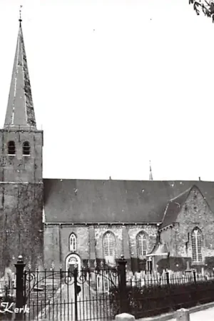 Hallum Ned. Hervormde Kerk met begraafplaats HC4379 Ostatnia szansa