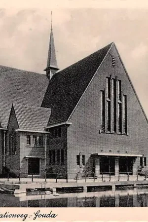 Gouda Wetering met Oranje Kerk a\\/d Stationsweg voor 1940 Gereformeerde Gemeente HC2929 Popularny