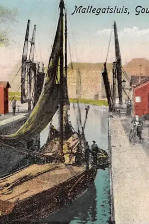 Kup teraz Gouda Mallegatsluis met binnenvaart schip 1924 Gompers HC2066