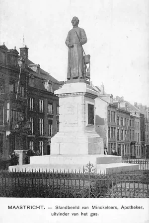 Ekspresowa dostawa Maastricht Standbeeld van Minckeleers, Apotheker, uitvinder van het gas Monument HC2011