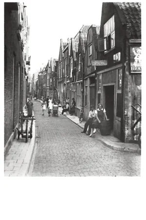 Zamów teraz Zo was Dordrecht Gevulde Gracht richting Dwarsgang 1935 HC16929