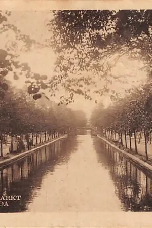 Premium Gouda Turfmarkt vanaf de Gouwe HC15331