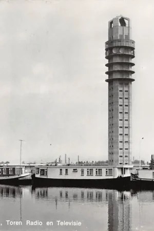 Alphen aan den Rijn Toren Radio en Televisie en woonboten 1968 HC9639 Popularny