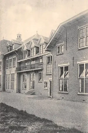 Alphen aan den Rijn Martha Stichting Deel achtergevel Kinderhuis HC7926 Nowość