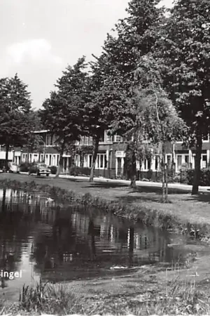 Gouda Burg. Martenssingel 1962 Gedeelte Zoutmansstraat tot Rijks H.B.S. HC4143 Promocja
