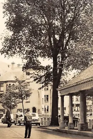 Premium Gouda Lage Gouwe met St. Jan en Visbanken auto 1958 HC115