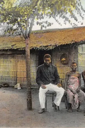 Angola Portuguese Congo 1909 Uma familia Indigina Rapases da Missiao Catholica Congo Rozen van de Katholieke Missie R.K. Cacadores Afrika Africa HC60251 Najlepsza cena