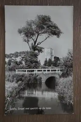 Brielle Singel met gezicht op de toren Nowość