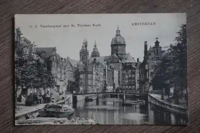 Amsterdam O. Z. Voorburgwal met St. Nicolaas Kerk Wyprzedaż