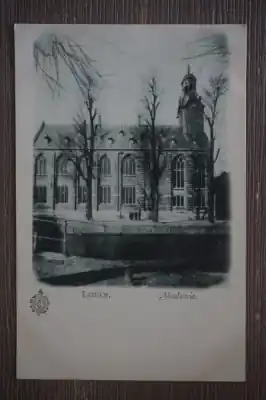 Wysoka jakość Leiden Akademie