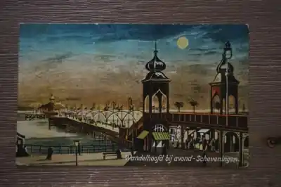 Kup teraz Scheveningen Wandelhoofd bij avond