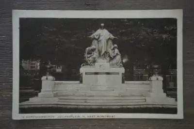 Tylko dziś 's-Hertogenbosch Julianaplein H. Hart monument