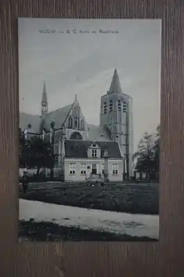 Oferta limitowana Wouw R. C. kerk en Raadhuis