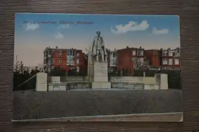 Den Haag Thomson monument Popularny