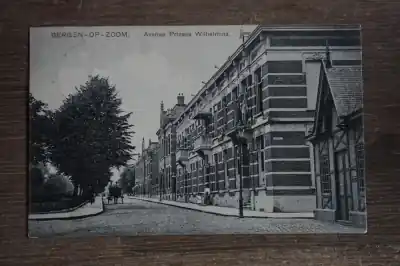 Bergen op Zoom Avenue Prinses Wilhelmina Oryginalny